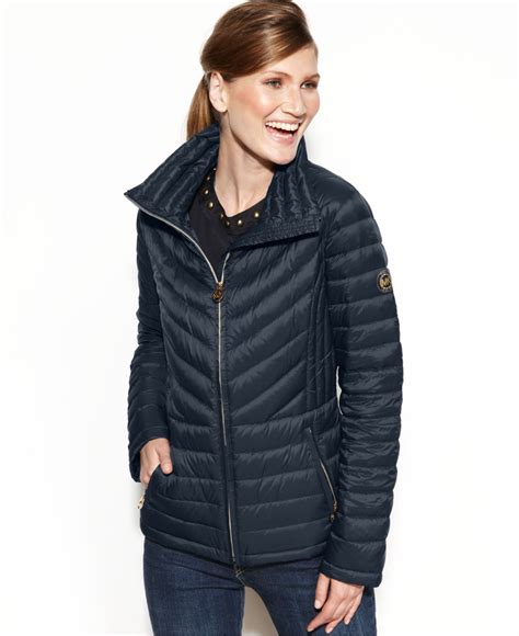 michael kors lightweight puffer jacket.